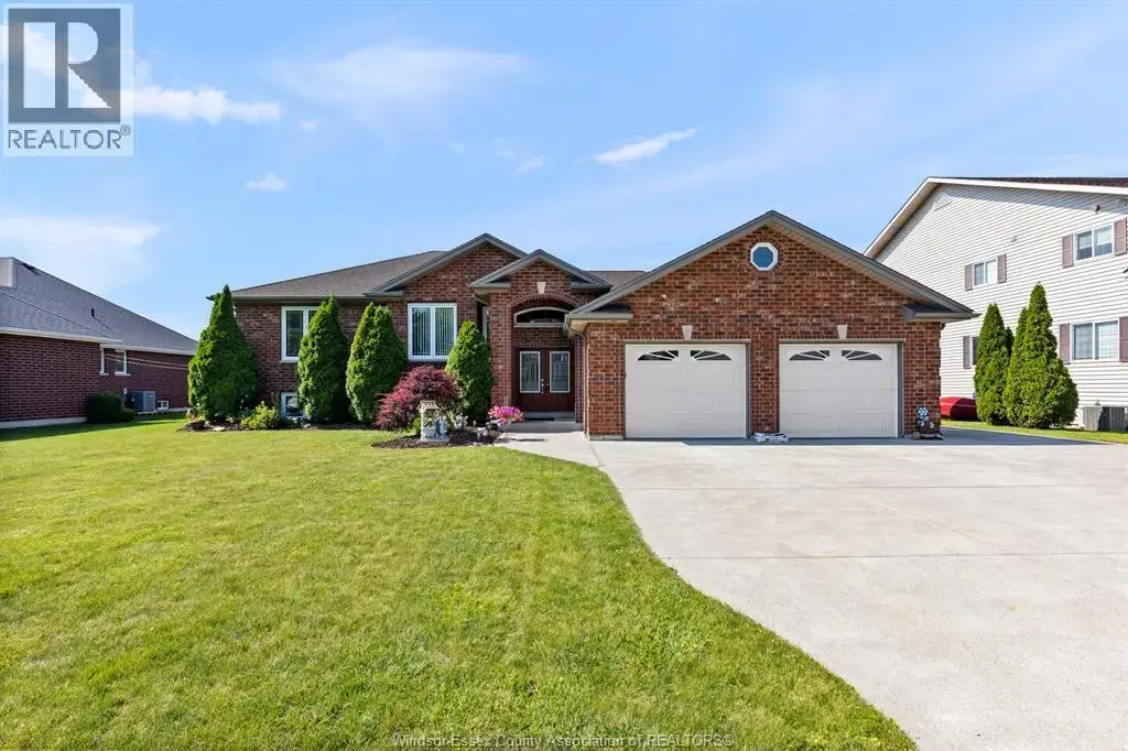 8341 Middleside Road, Amherstburg